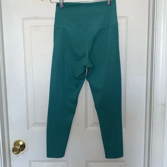 Girlfriend Collective Vine Compression Leggings - Picture 2 of 3